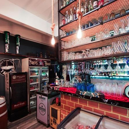Oyo 1103 Pirates House Hotel Phi Phi-øyene Eksteriør bilde